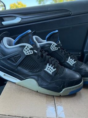 Air Jordan 4 Motorsport